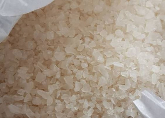 Bubuk / Potongan Aluminium Sulfat Stabil Kimia Untuk Kelarutan Air