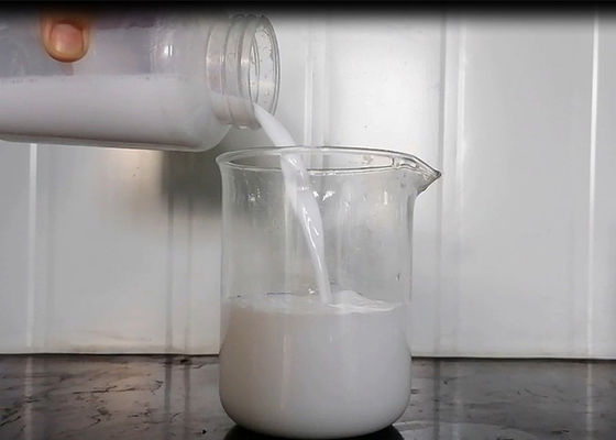 Emulsi Lilin Parafin Lilin Alami Polimer Anionik Emulsi Lilin Sintetis 31%